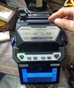 TC-400 TekCN Máy hàn cáp quang thuê bao